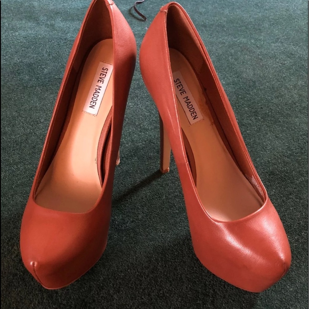 Steve Madden Pumps